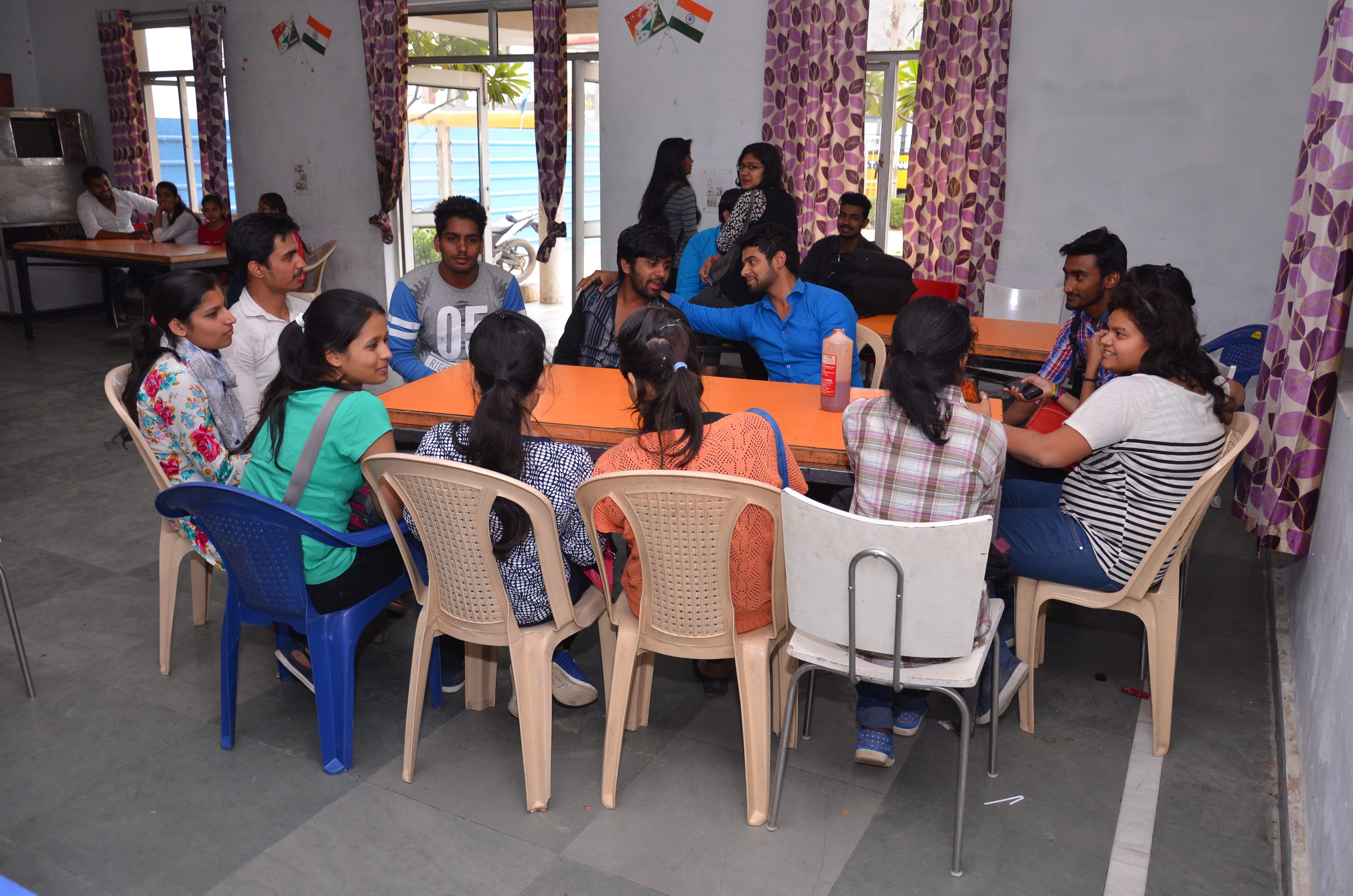 DPG Degree College Gurgaon Cafeteria / Mess