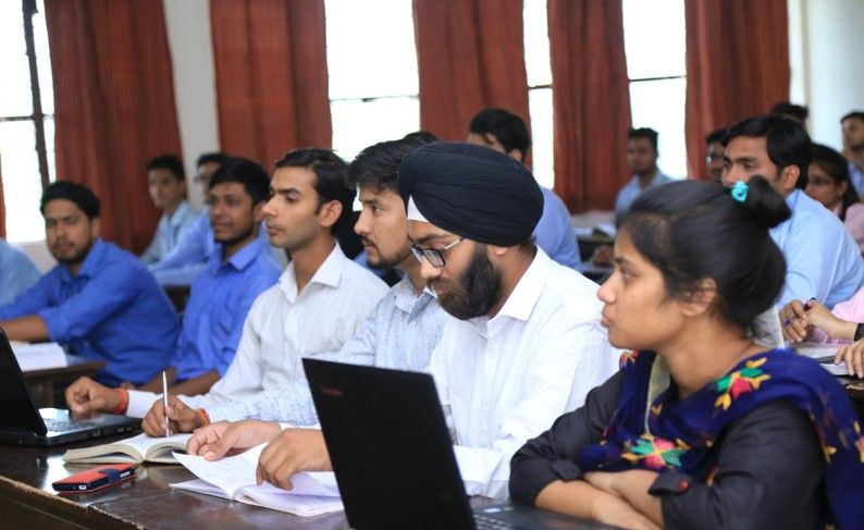 Institute of Management & Technology, Faridabad Classroom(1)