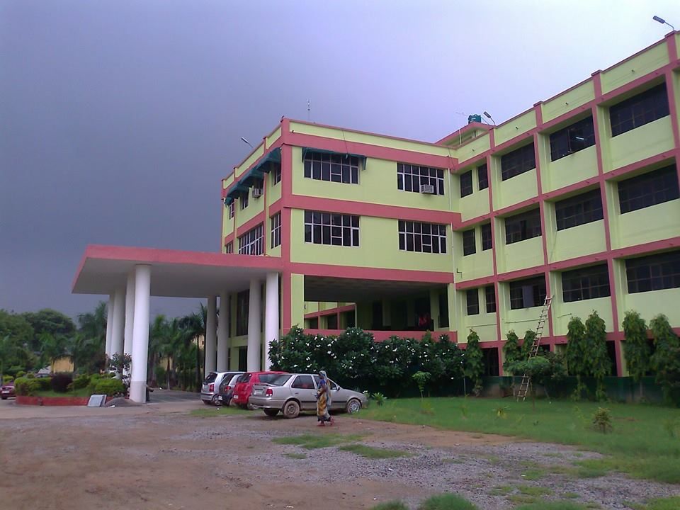 Institute of Management & Technology, Faridabad Campus Building(3)