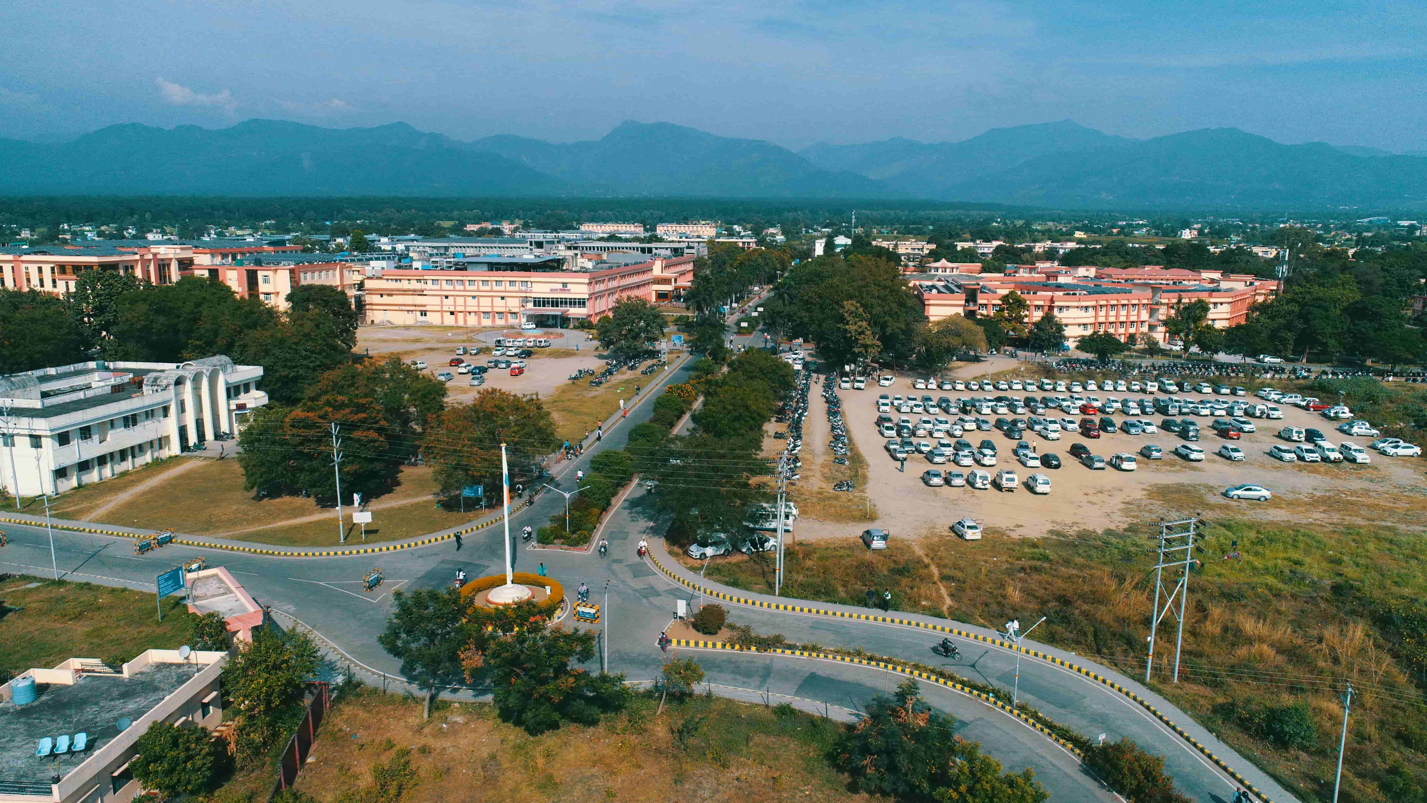 SRHU Dehradun Campus View(2)