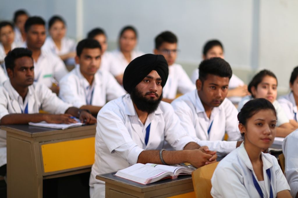 SRHU Dehradun Classroom(2)