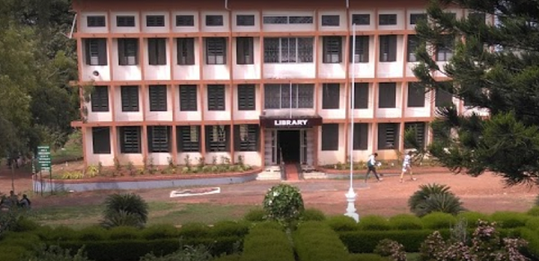 Payyanur College, Payyanur Library