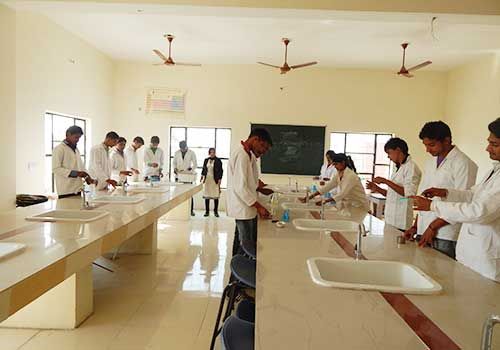 Deen Dayal Rustagi College of Pharmacy Labs(2)