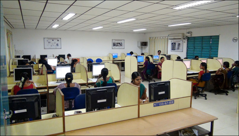 Dhanalakshmi Srinivasan Engineering College - DSEC Labs(1)
