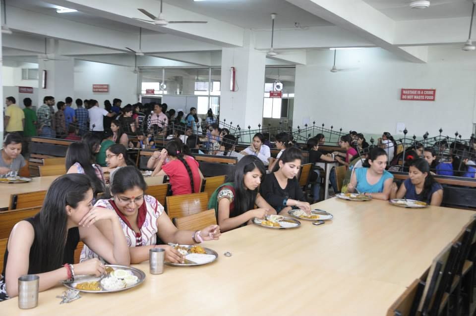 Rayat Bahra University Cafeteria / Mess(1)