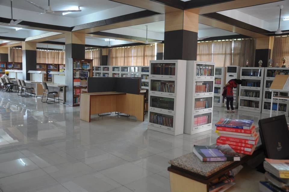 Rayat Bahra University Library(1)