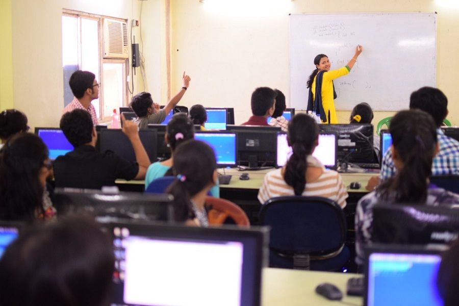 Swami Vivekananda Institute of Modern Science Labs(3)