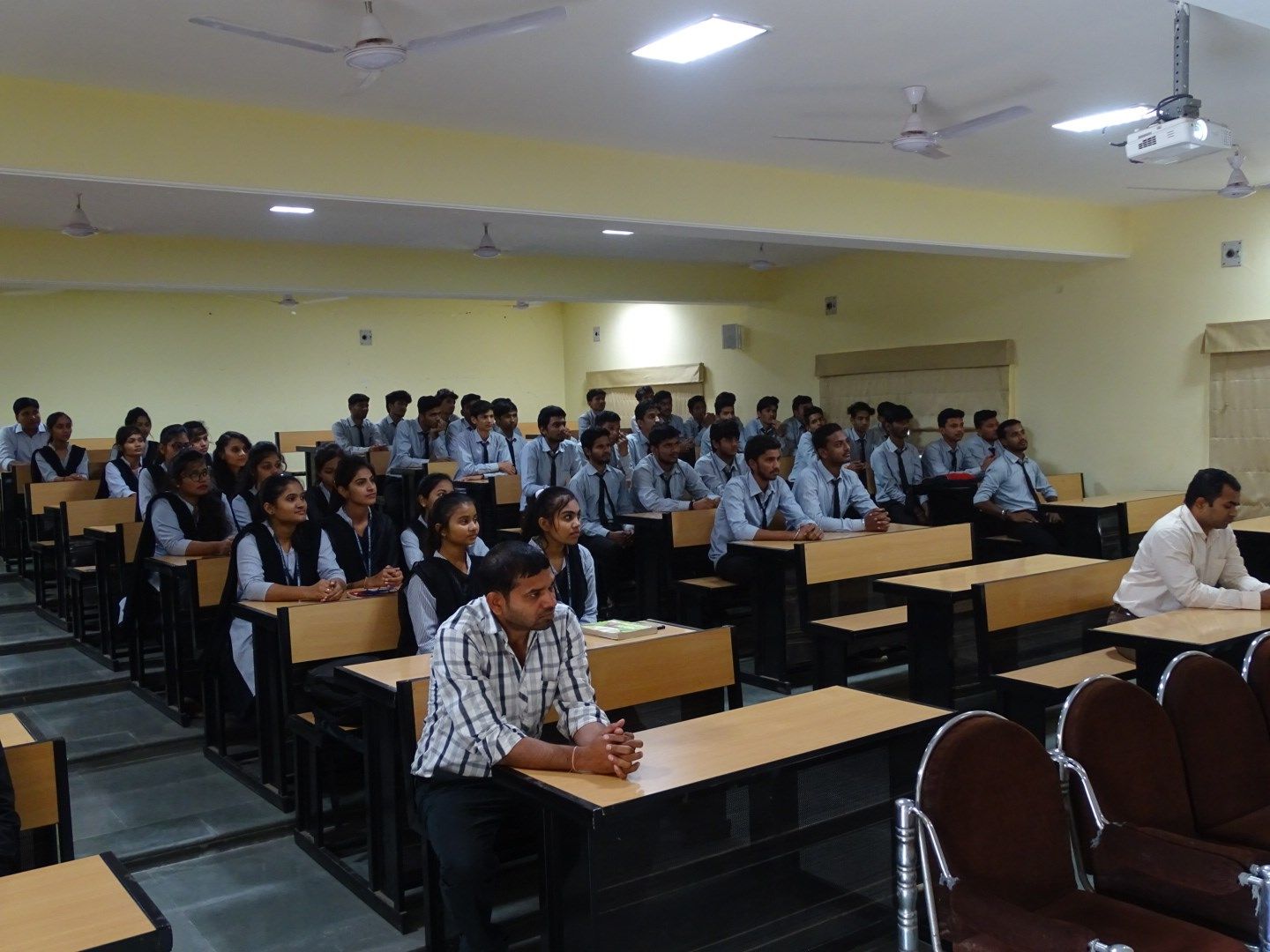 GRY Institute of Pharmacy, Borawan Classroom