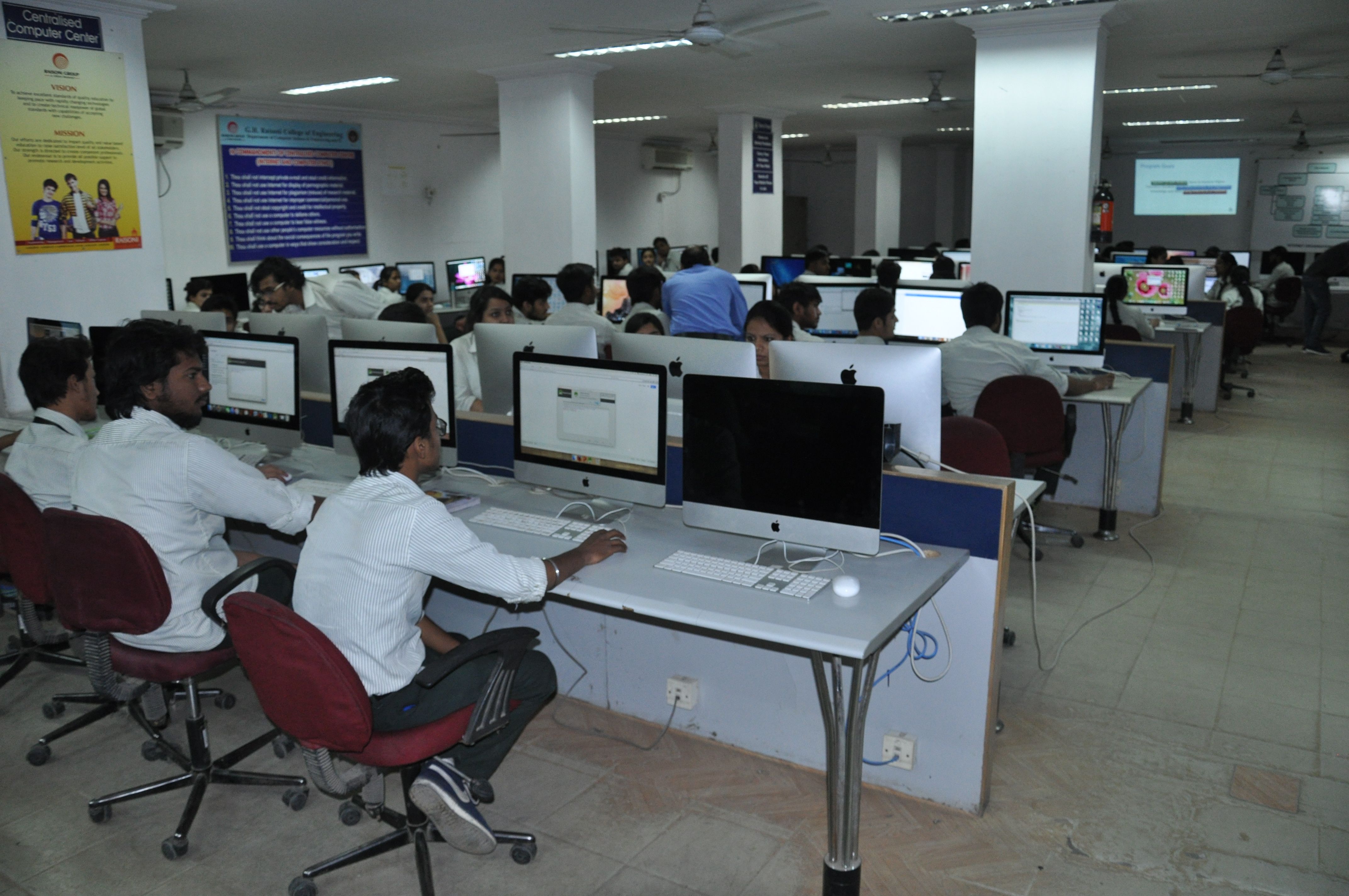 Raisoni College Nagpur Labs(2)