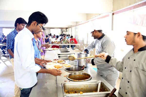 Apollo Engineering College Cafeteria / Mess