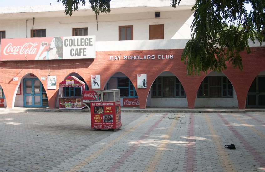 GNDEC Cafeteria / Mess