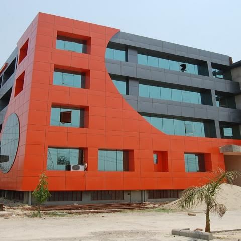 HLM Campus Building