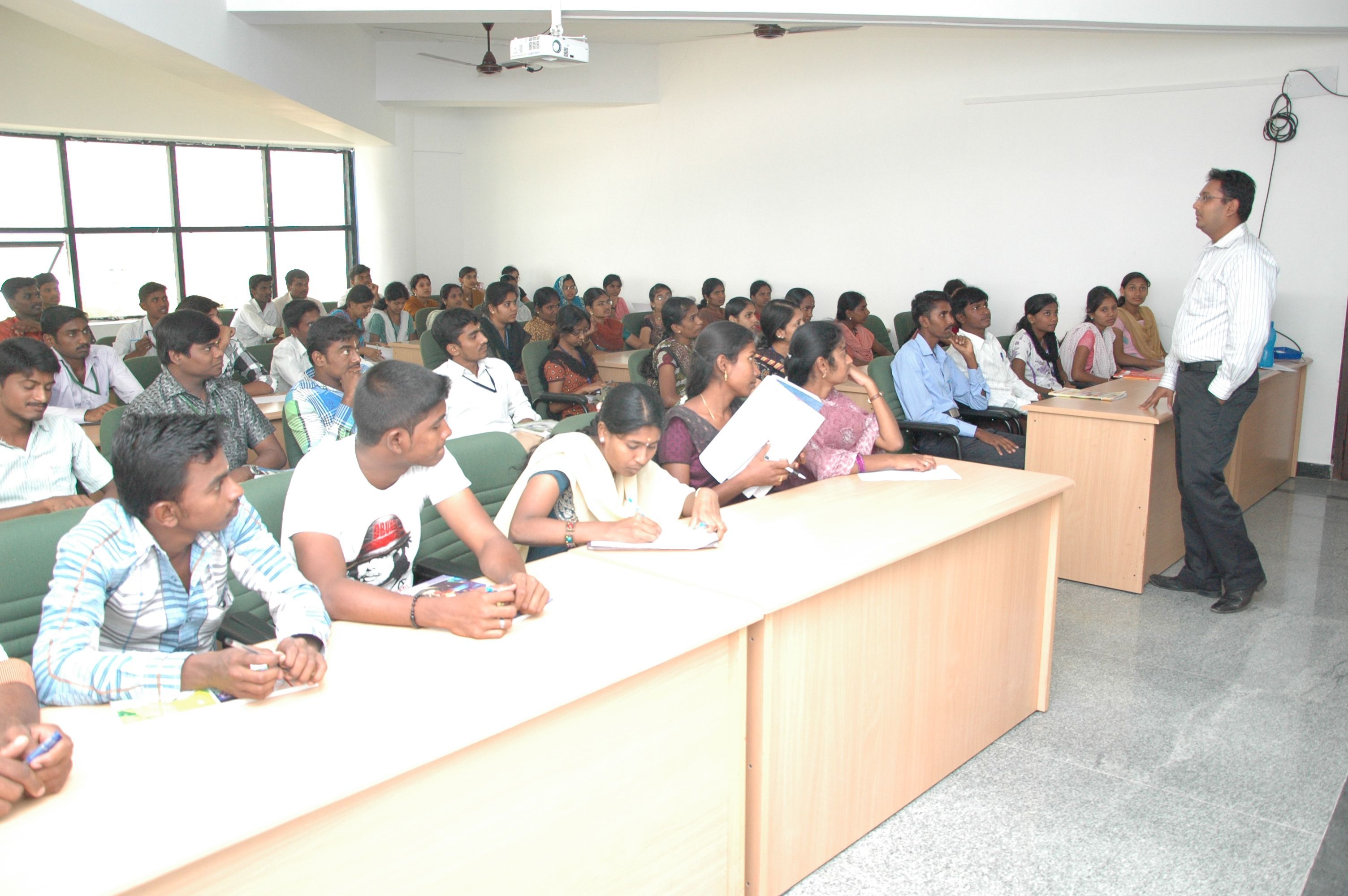 Akshaya institute of Management Studies Classroom