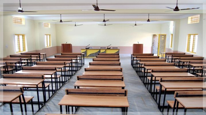 Yash College of Education, Dhar Seminar hall