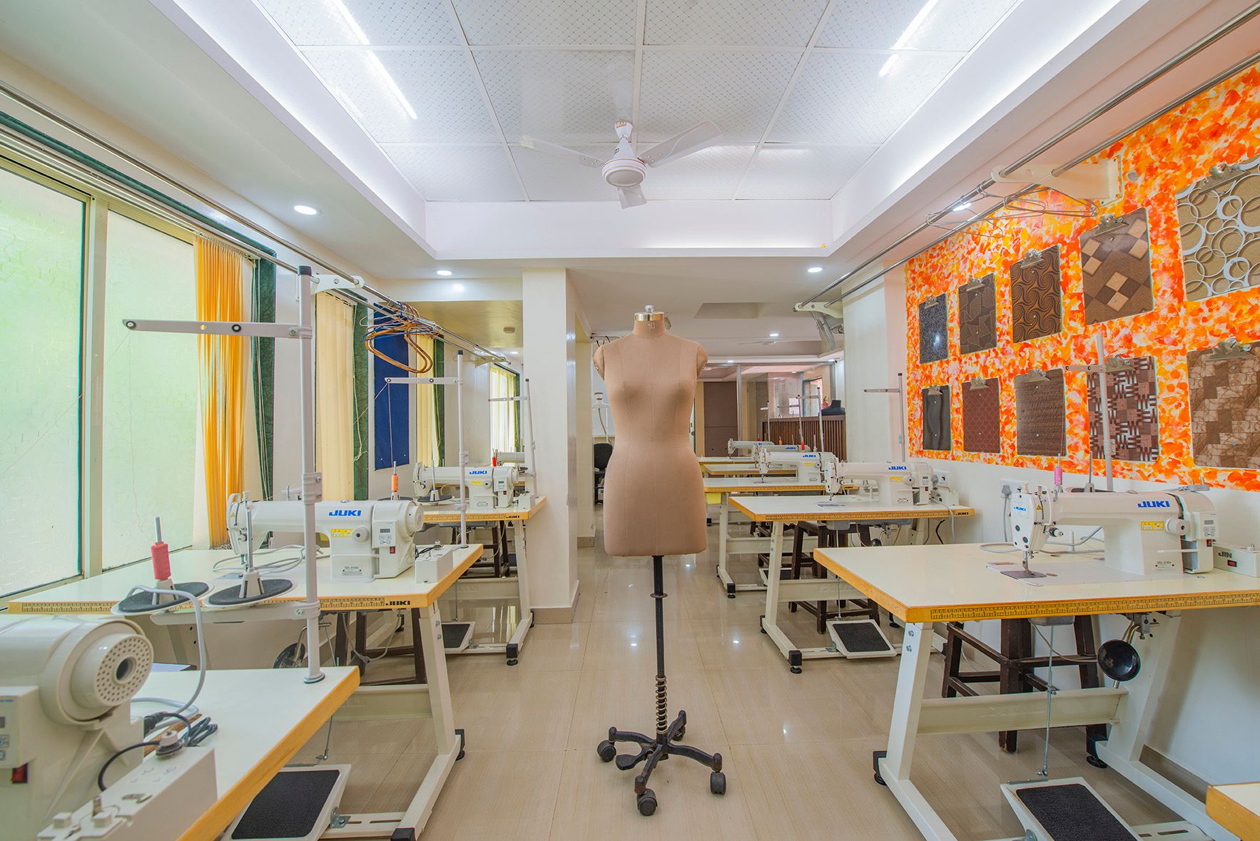 International Institute of Fashion Design Pune Labs(1)