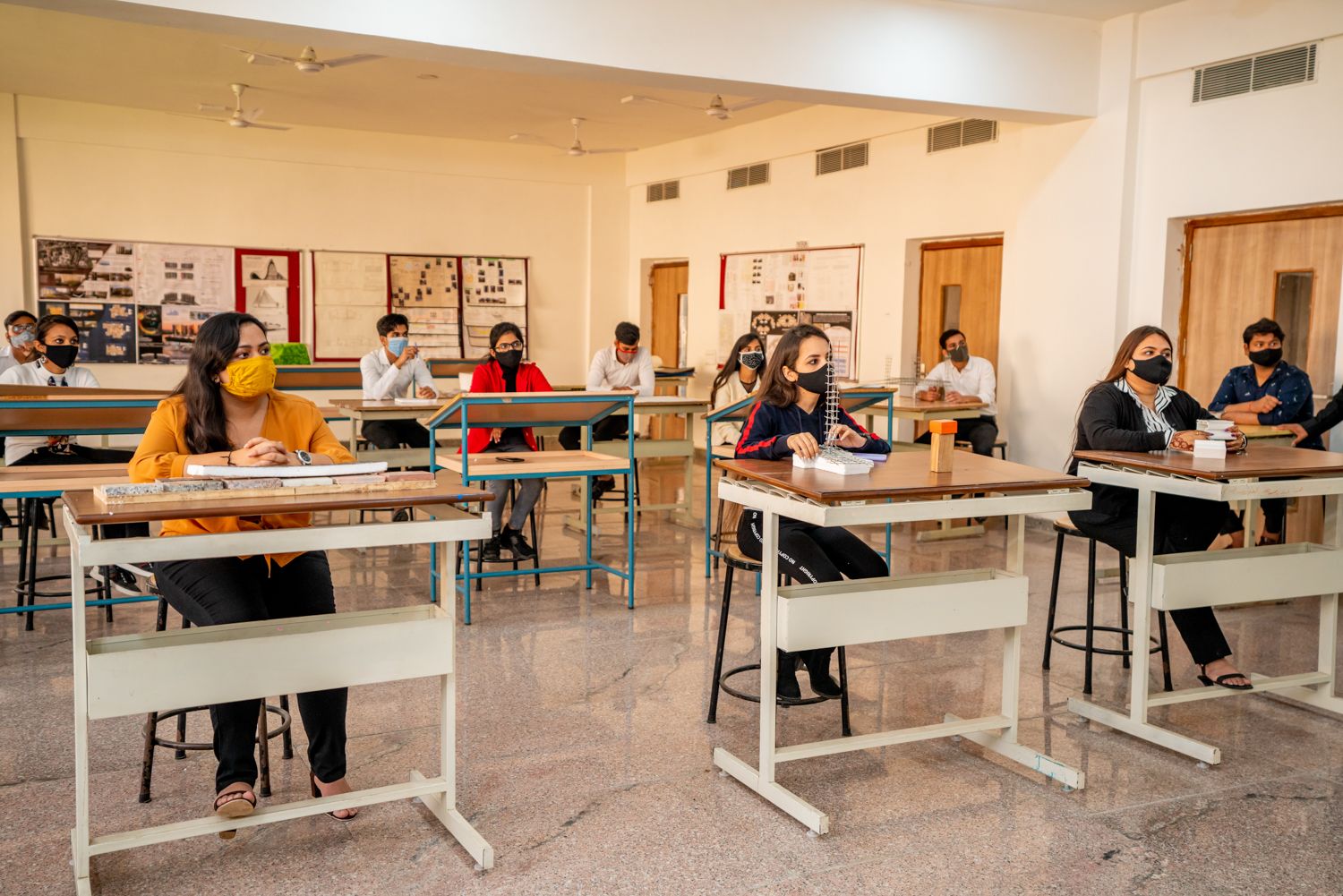 KR Mangalam University Classroom(1)