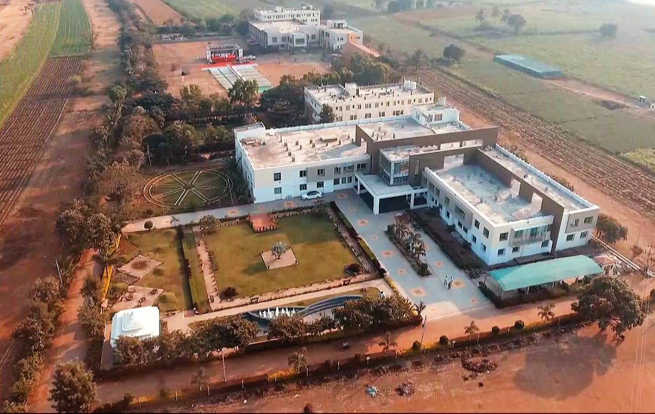 Danigond Ayurvedic Medical College Campus View