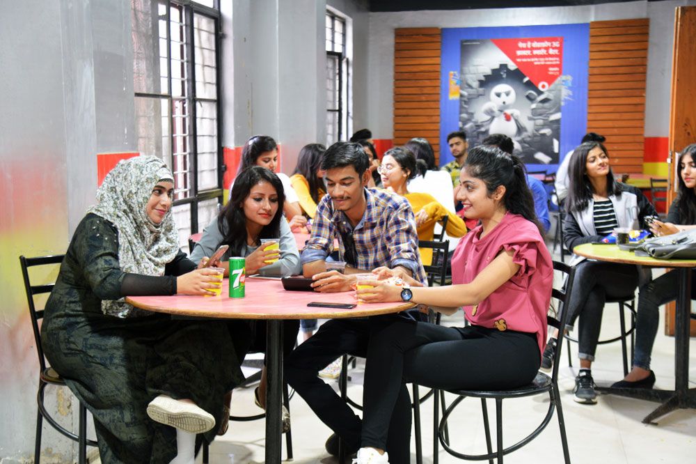 Jaipur National University Cafeteria / Mess