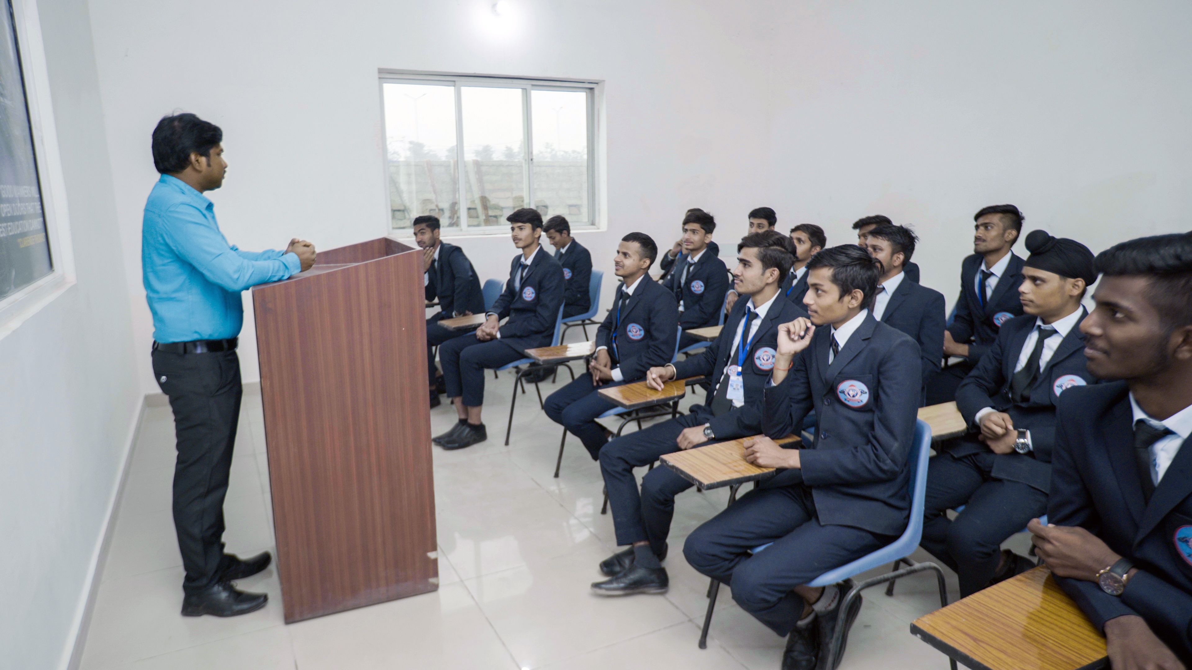 SAE Classroom(3)