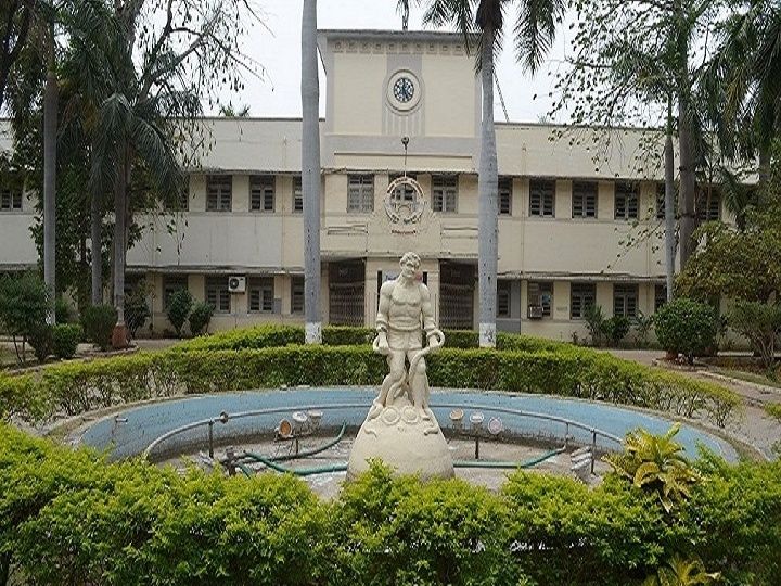 Birla Vishvakarma Mahavidyalaya Campus Building