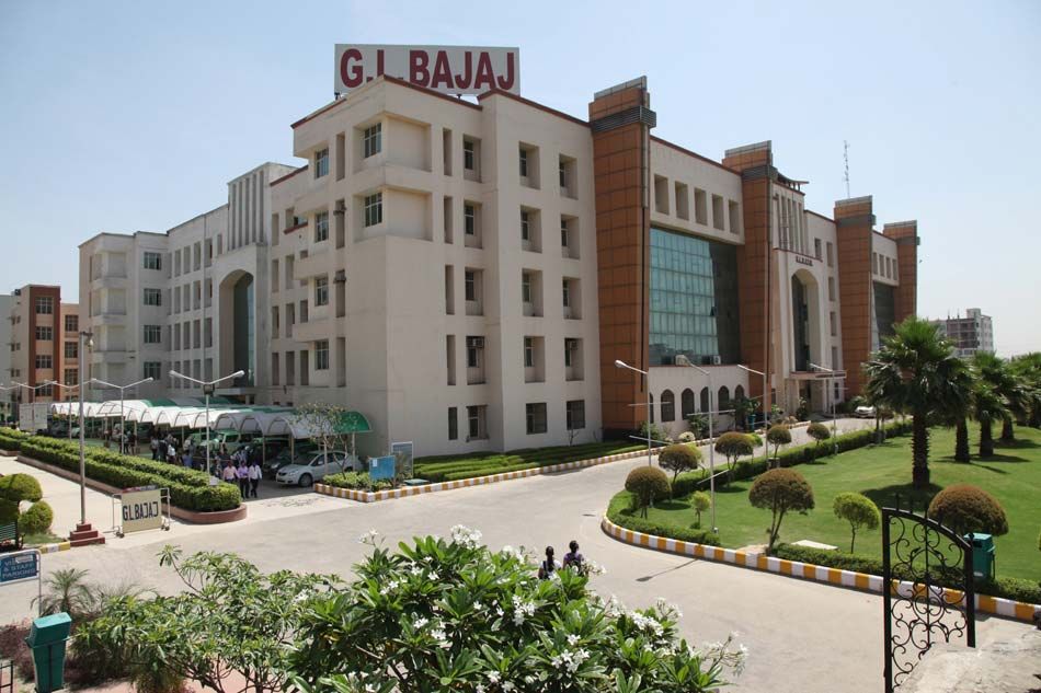 GL Bajaj Noida Campus View(2)