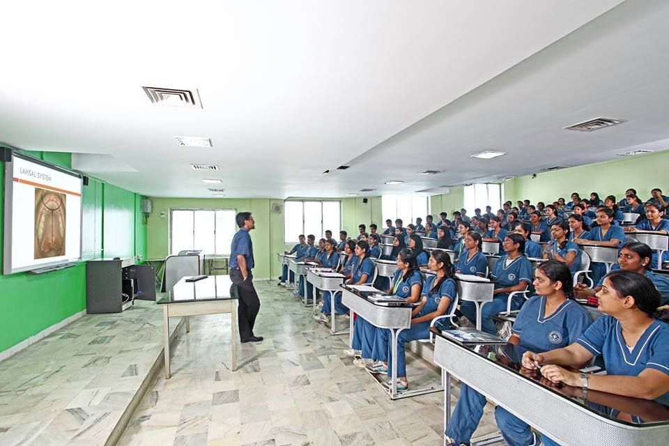 Saveetha Institute of Medical and Technical Sciences Classroom