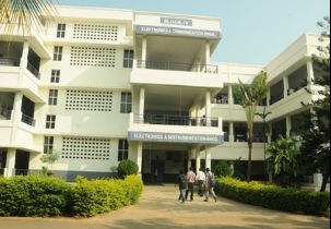 Lakireddy Bali Reddy College of Engineering Campus Building