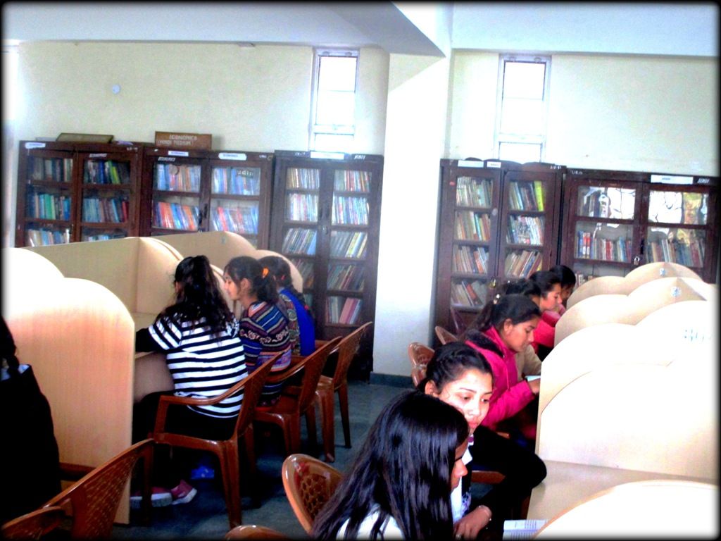 Pandit Sant Ram Government College Library