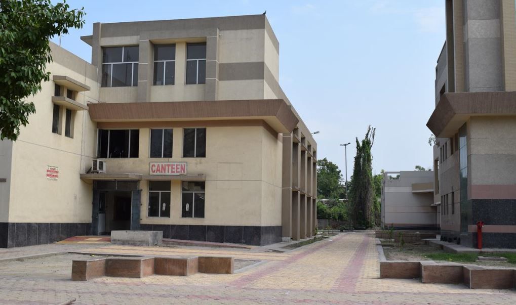 Satyawati College (Evening) Cafeteria / Mess(2)