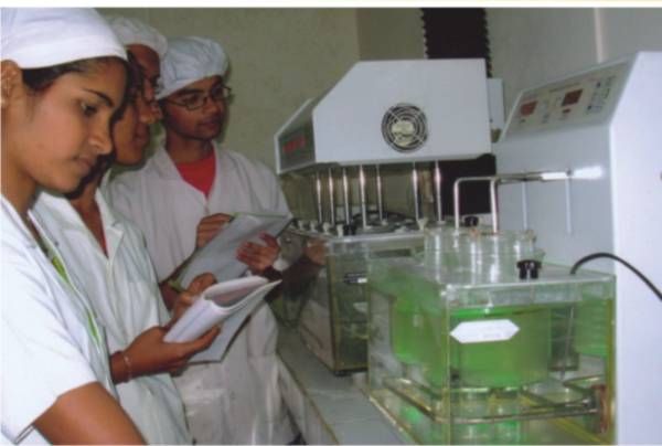 Pravara Rural College of Pharmacy Labs