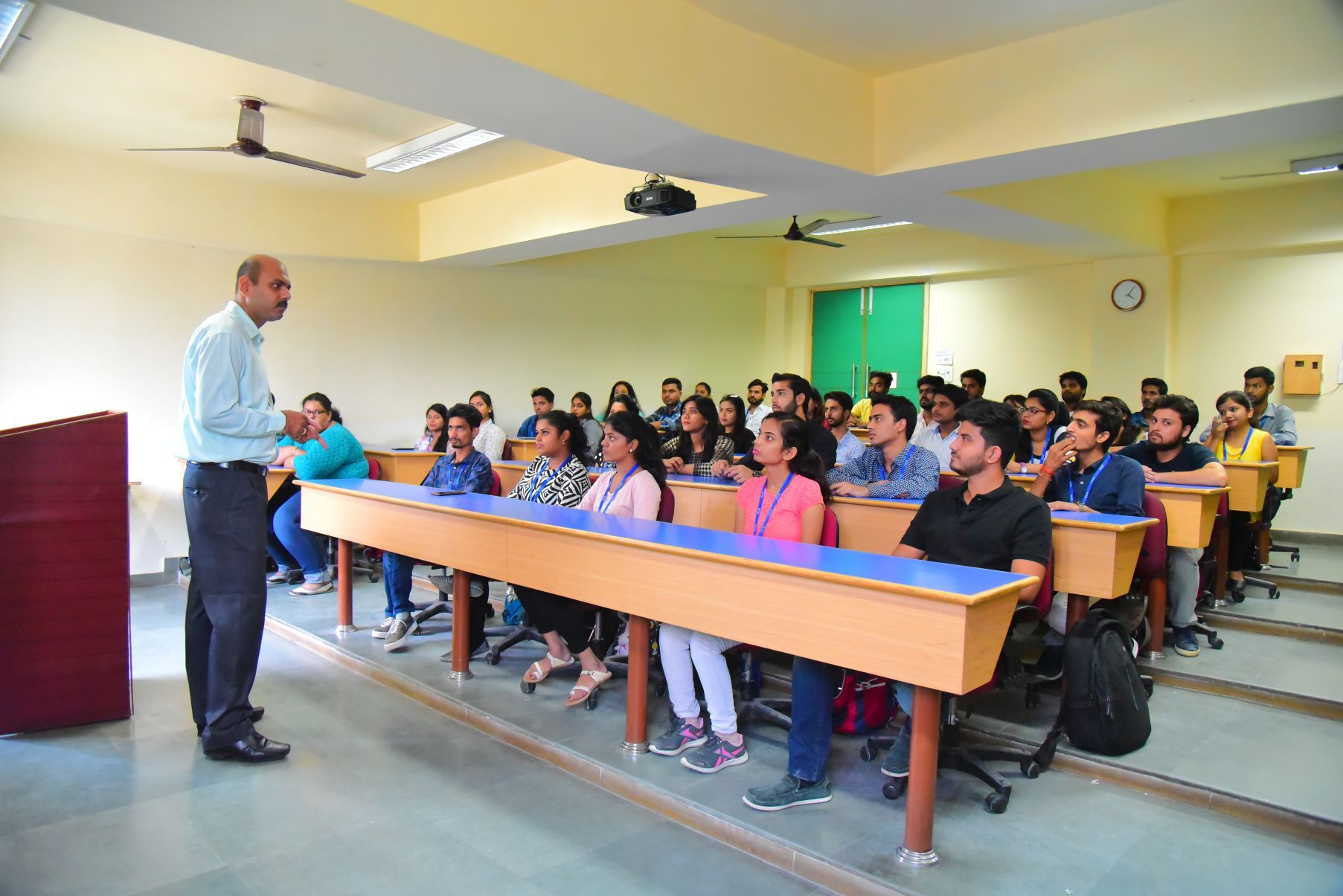 IILM Lucknow Classroom