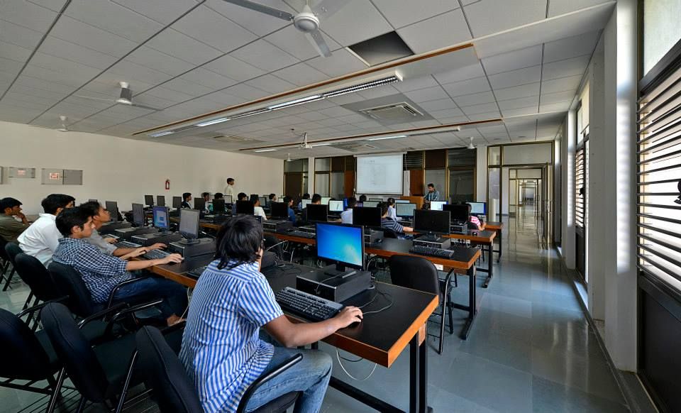 SoT, Pandit Deendayal Energy University (PDEU) Labs(1)