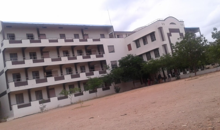 Erode Sengunthar Engineering College Main Building