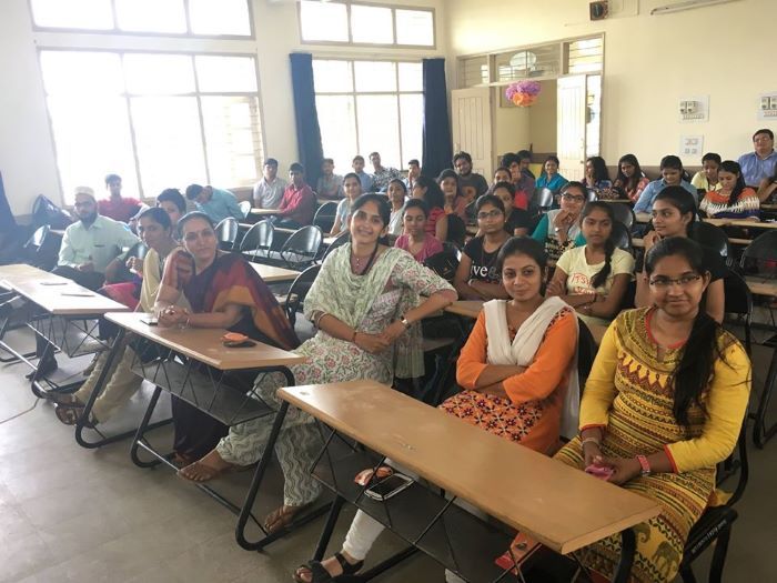 Indukaka Ipcowala College of Pharmacy Classroom