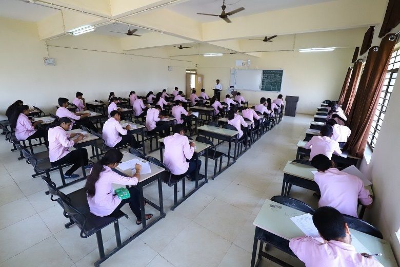 Dayanand College of Pharmacy Classroom