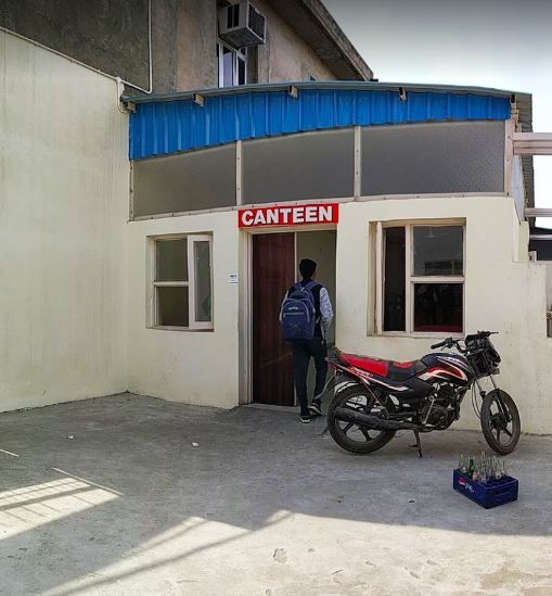 Arya College, Ludhiana Cafeteria / Mess