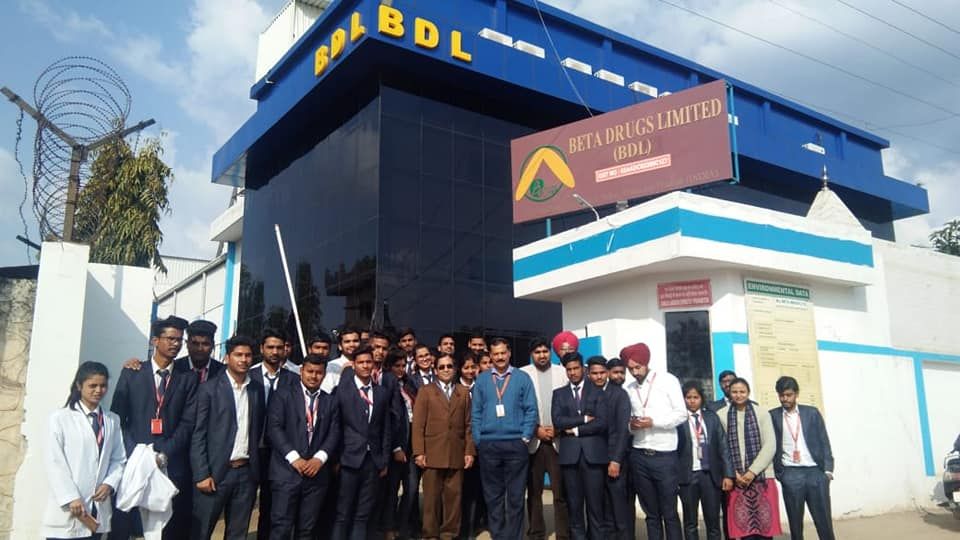 Sachdeva College of Pharmacy Industrial Visit