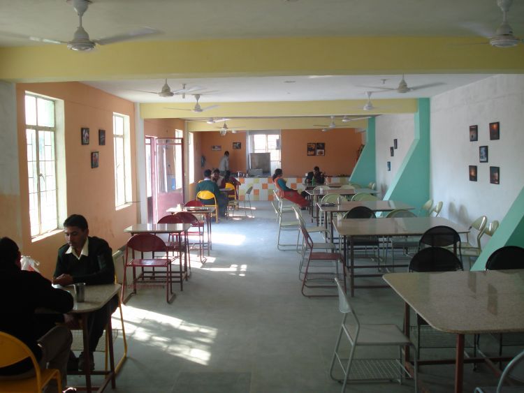 Shridhar University (SU) Cafeteria / Mess
