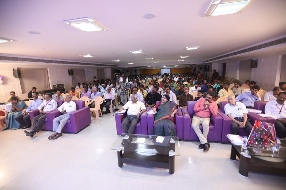 Rajalakshmi Engineering College Auditorium