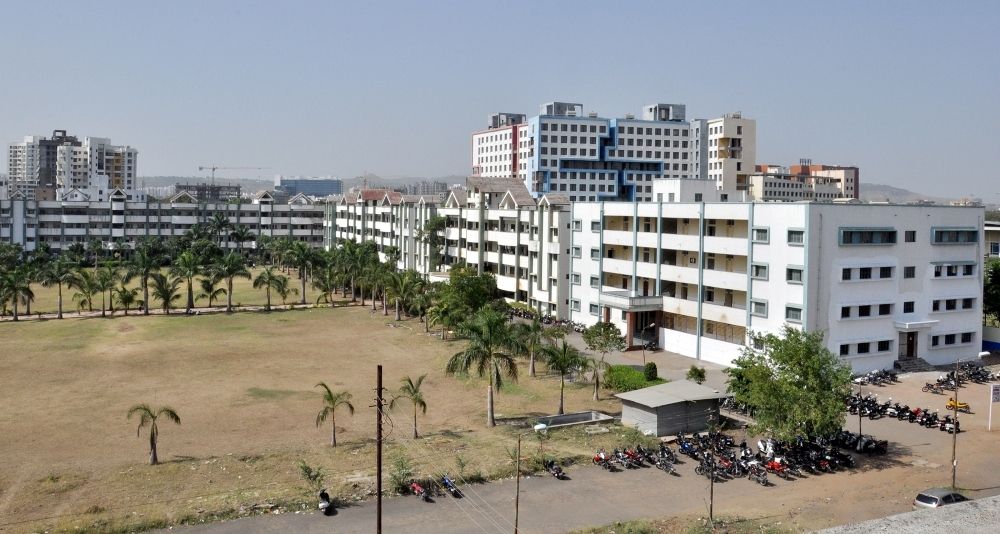 Genba Sopanrao Moze College Of Engineering Campus View