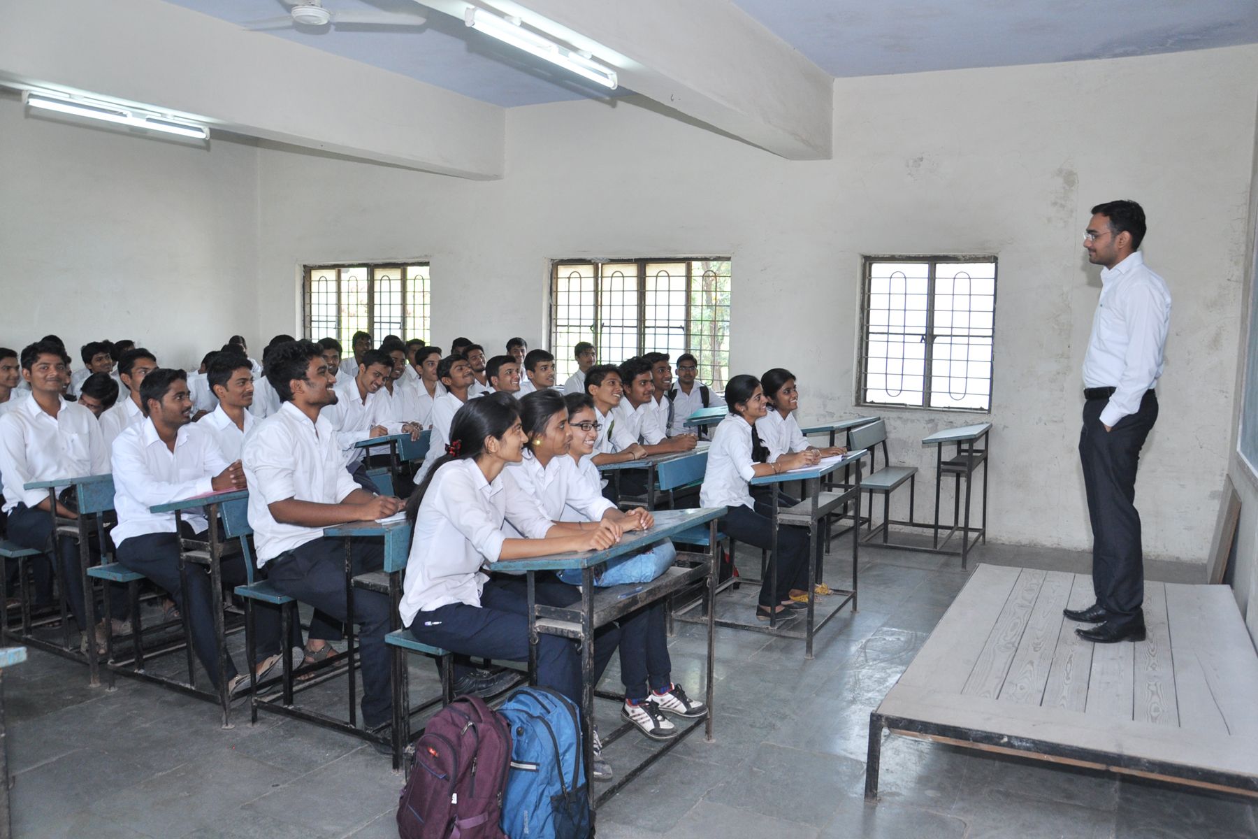 Genba Sopanrao Moze College Of Engineering Classroom